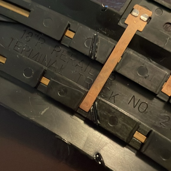 HO Tracks 12 pieces -11 Tyco #15685 and 1 R T 18"Rerailer terminal track 25671 - Picture 5 of 7